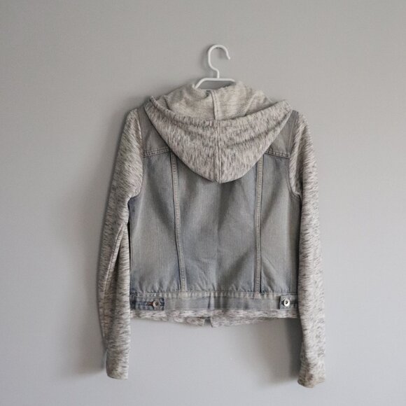 EightyTwo Women's Blue Sz M Light Wash Buttoned Knit Hooded Denim Jacket - Picture 2 of 13